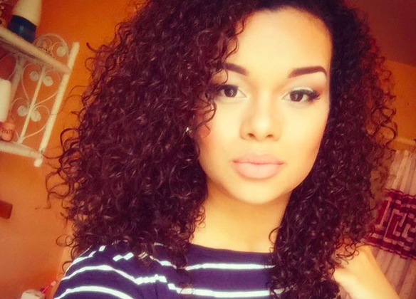 CURLYFEATURE – MEET VIA