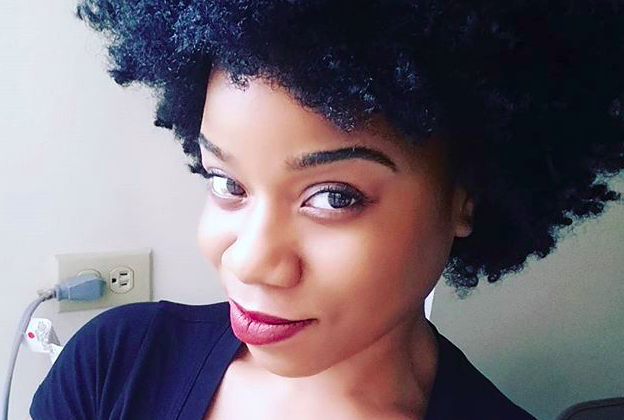 CURLYFEATURE – MEET Yolanda